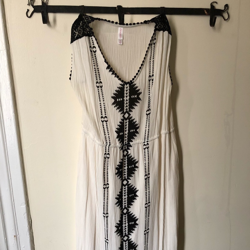 Black and white maxi dress